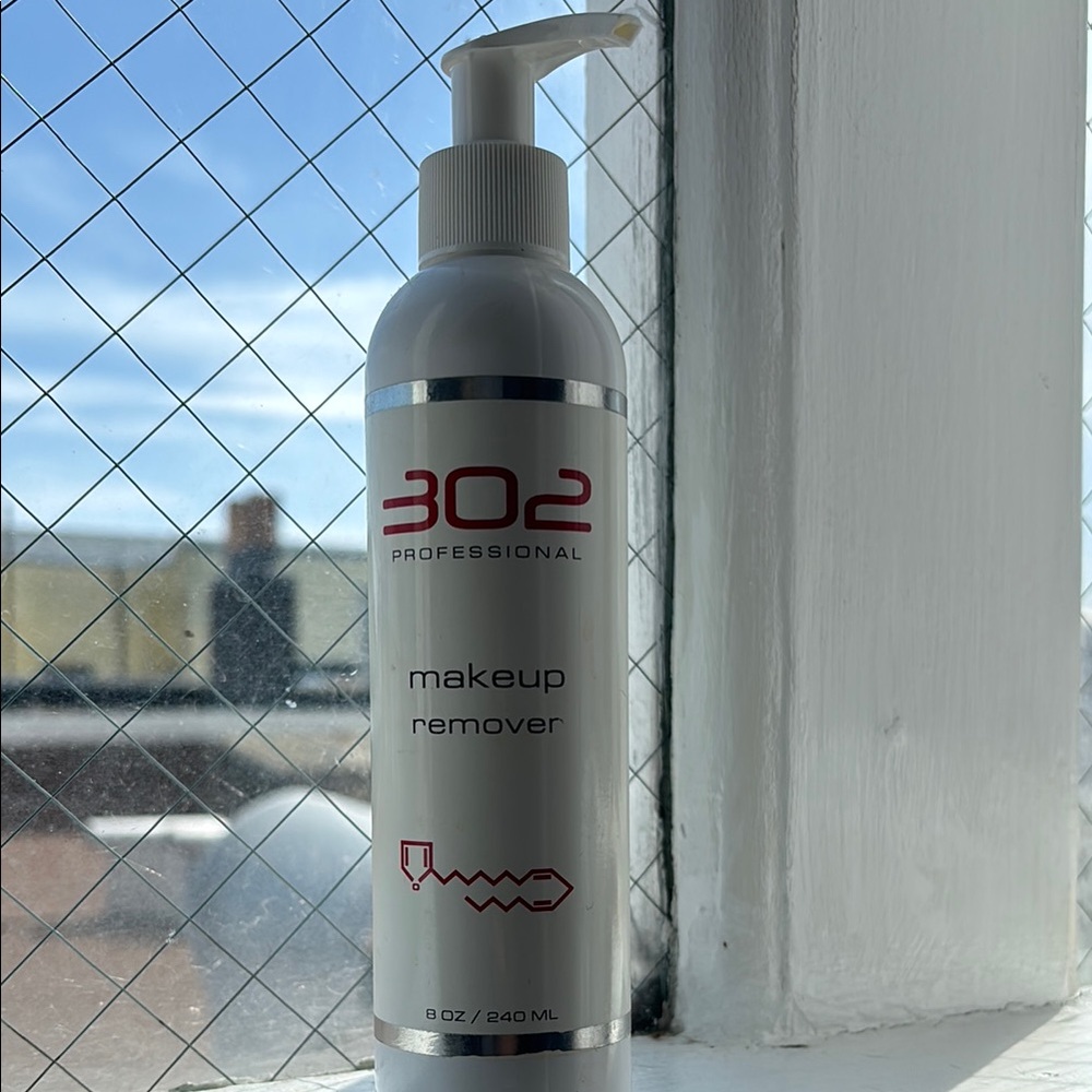 Makeup Remover - White